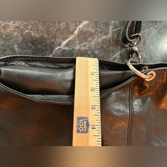 Buttery soft leather bag - Picture 10 of 16